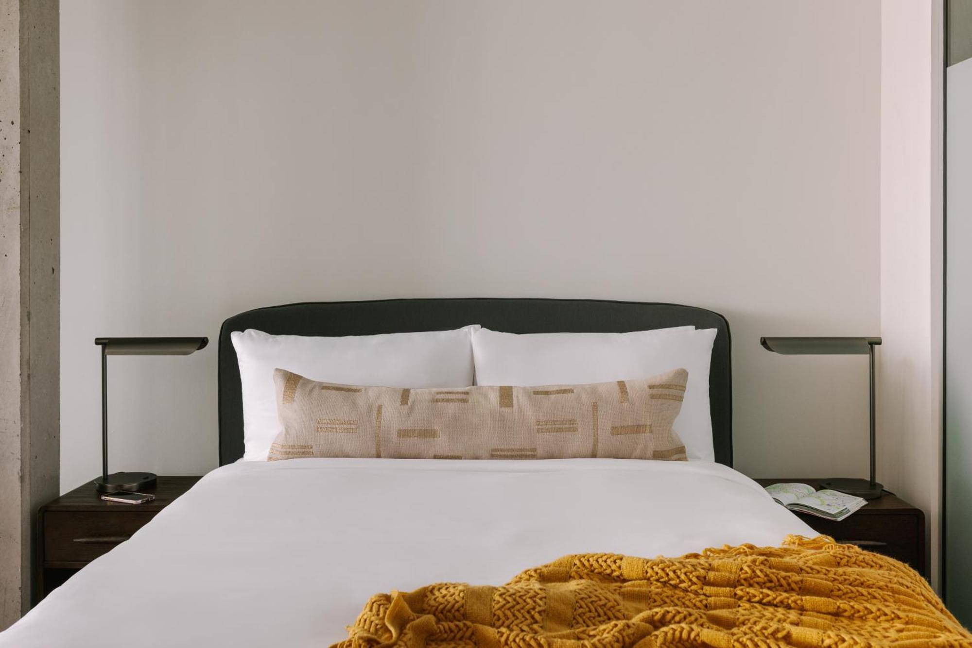 Sonder Lambert Aparthotel Montreal Exterior photo